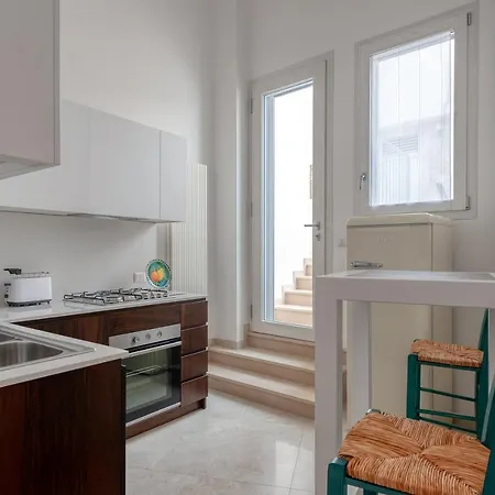 The Secret Door 12 Apartment Cellino San Marco